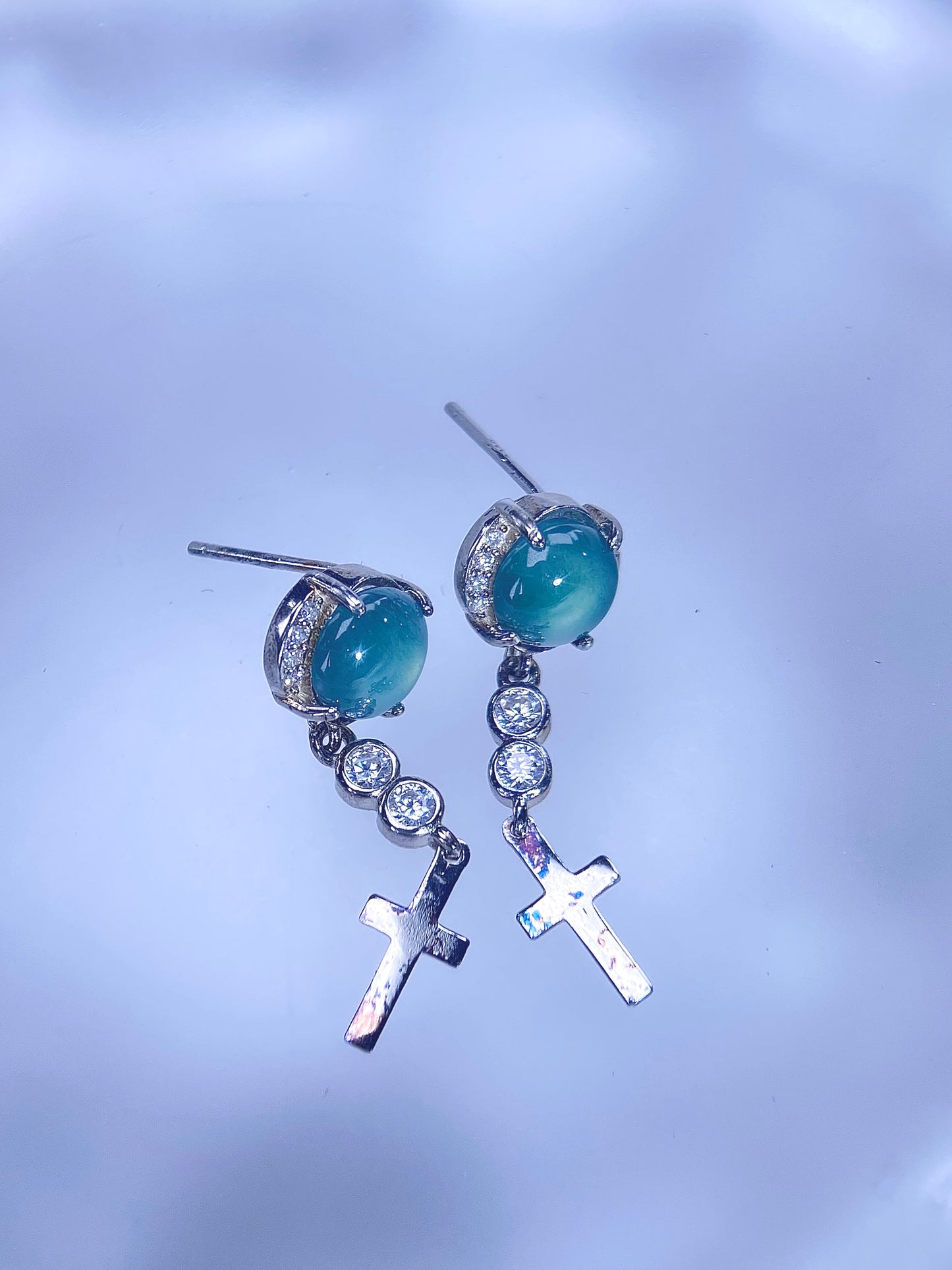 CROSS jadeite studs